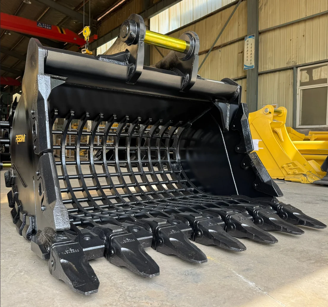 Excavator skeleton bucket with spaced steel sorting bars
